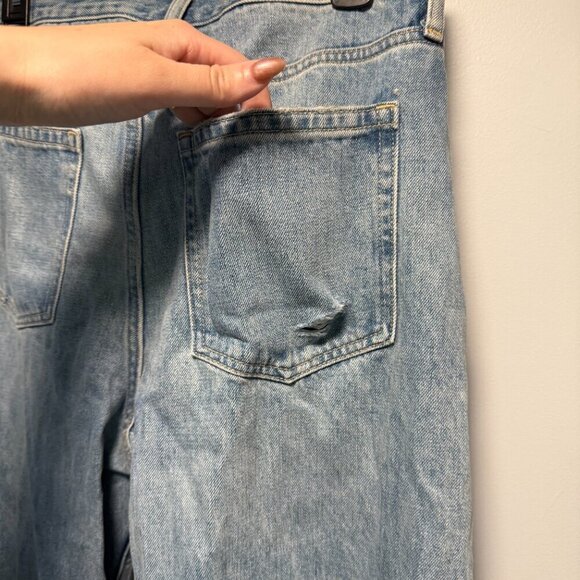 GAP 29/8T NWT Distressed Blue Mid Loose Jeans - Picture 6 of 7